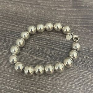 Vintage Tiffany Sterling bead bracelet. 7”.